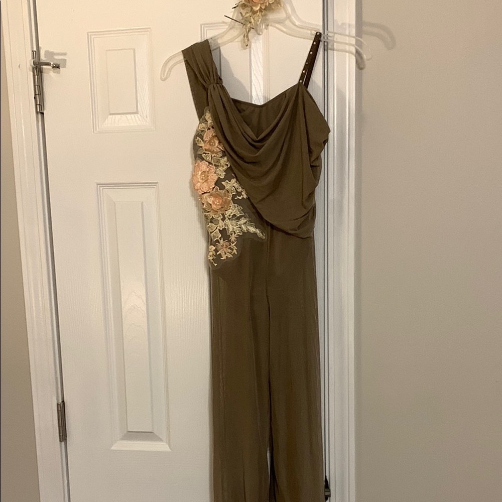 Tan and Green Dance Costume with Flowy Design and headpiece